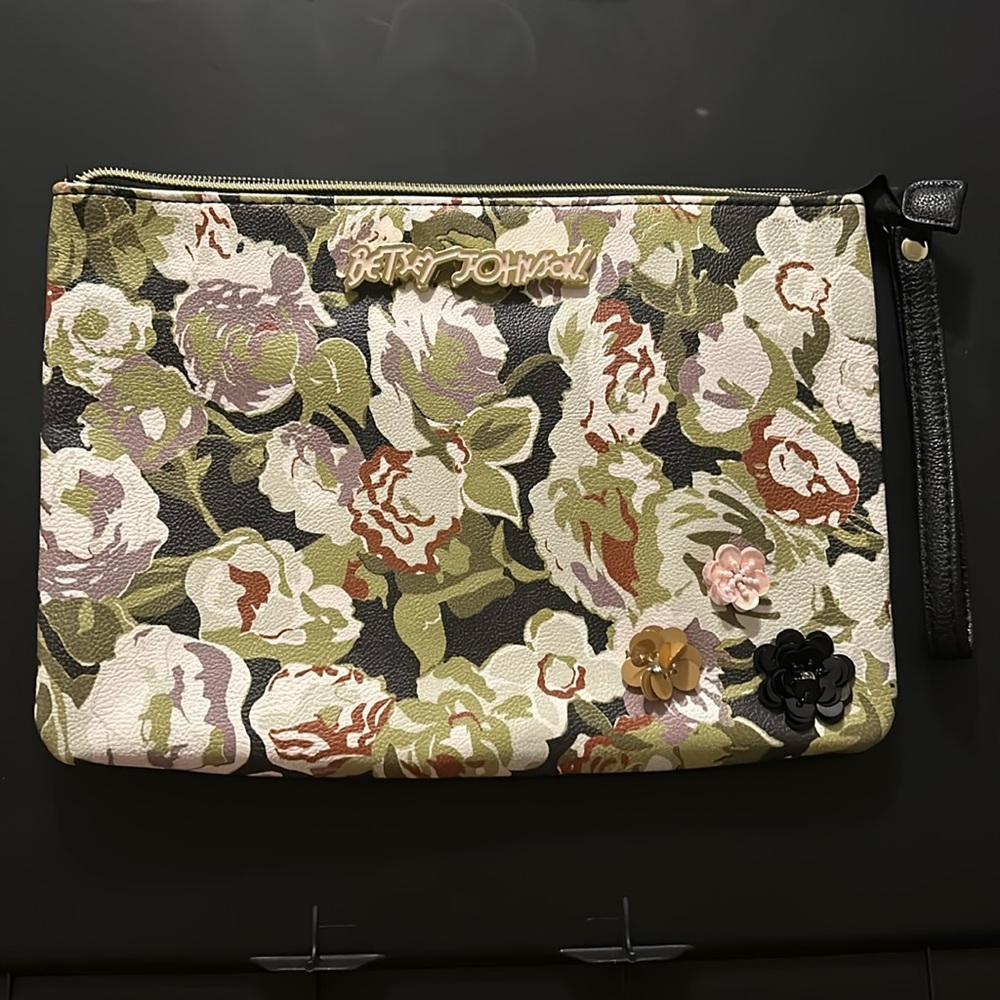 Betsy Johnson Wristlet